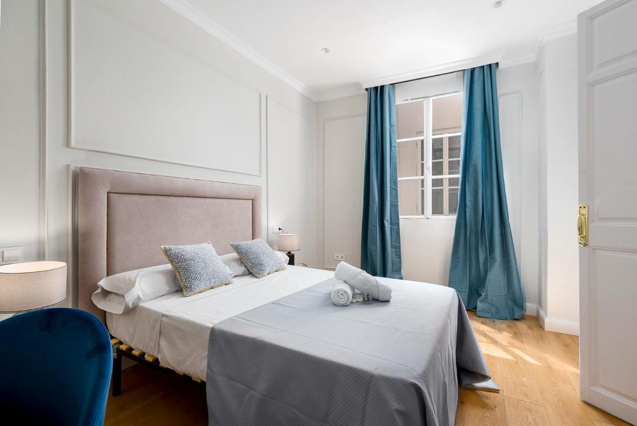 Plaza De La Merced 4 Appartement *